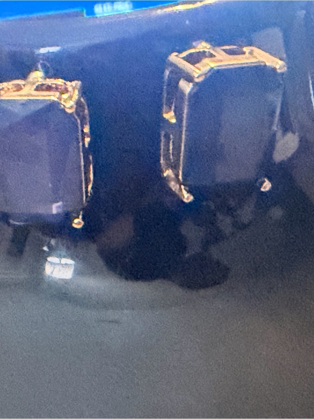 Gold-Setting Navy Blue Square Stud Earring